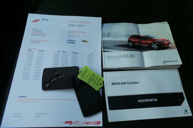 Renault Clio (2016) thumbnail 4