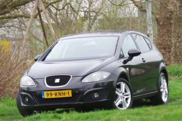 SEAT Leon (2011) thumbnail 1