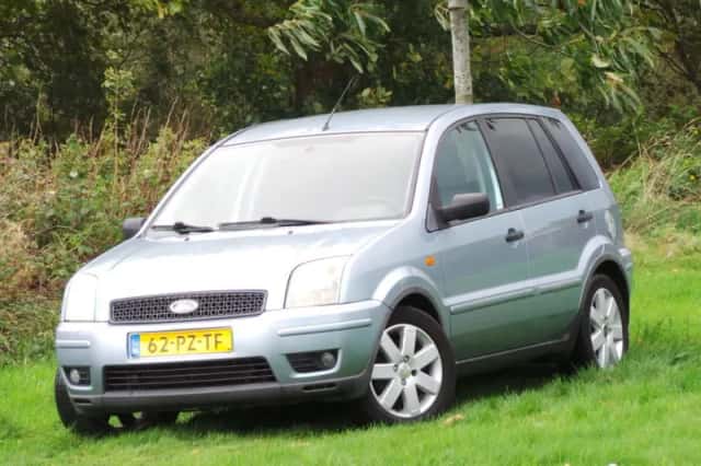 Ford Fusion (2005) thumbnail 1