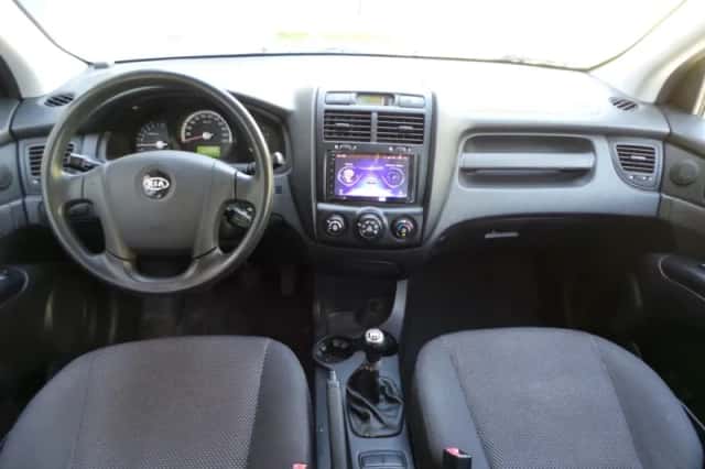 Kia Sportage (2006) thumbnail 2