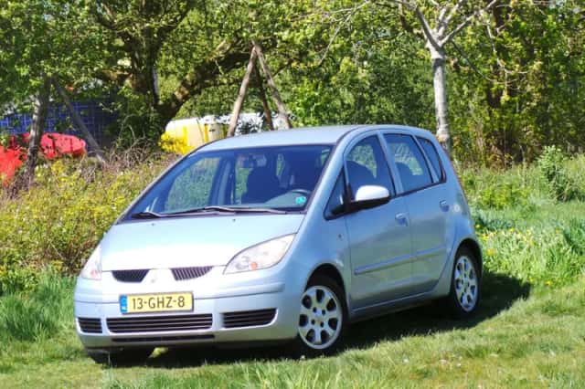 Mitsubishi Colt (2008) thumbnail 1