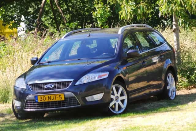 Ford Mondeo (2010) thumbnail 1