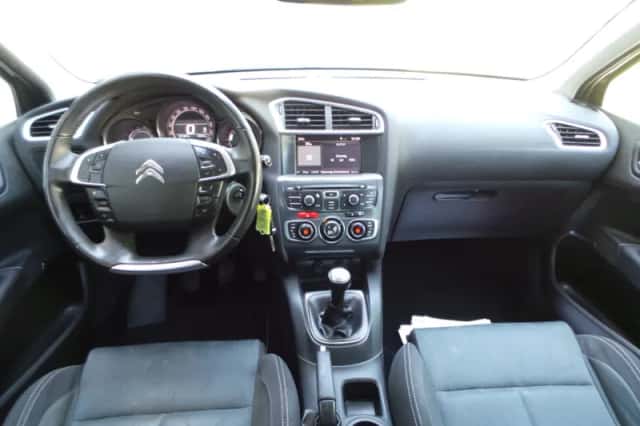 Citroën C4 (2012) thumbnail 2
