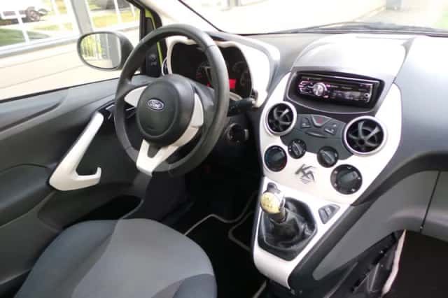 Ford Ka (2009) thumbnail 2