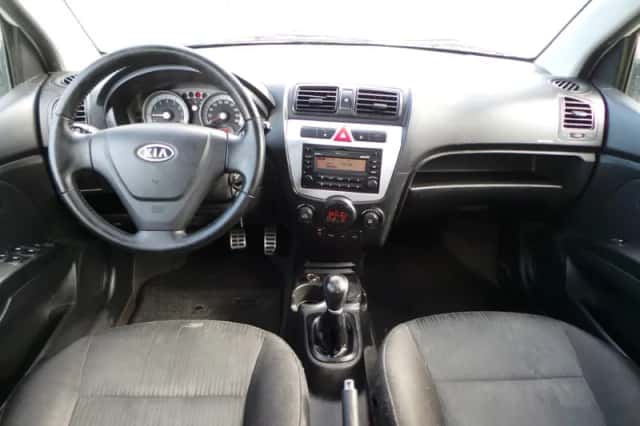 Kia Picanto (2009) thumbnail 2
