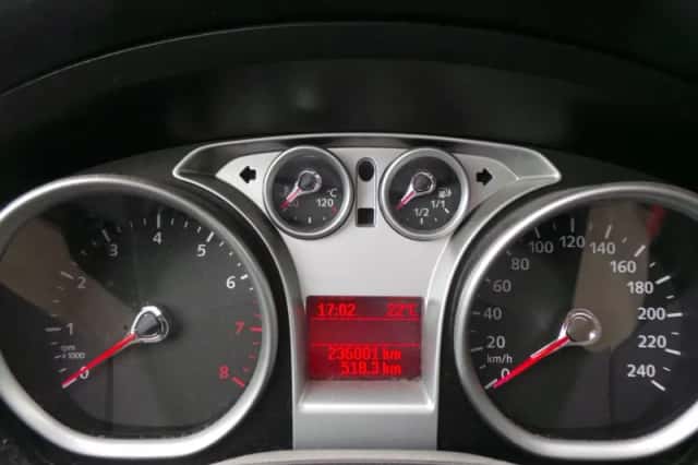 Ford Focus (2009) thumbnail 3