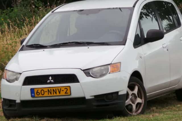 Mitsubishi Colt (2010) thumbnail 5