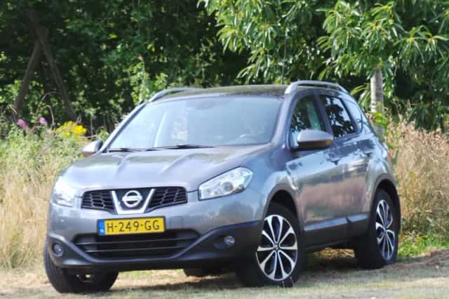 Nissan Qashqai (2011) thumbnail 1