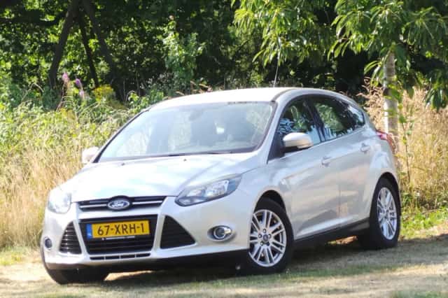 Ford Focus (2012) thumbnail 1