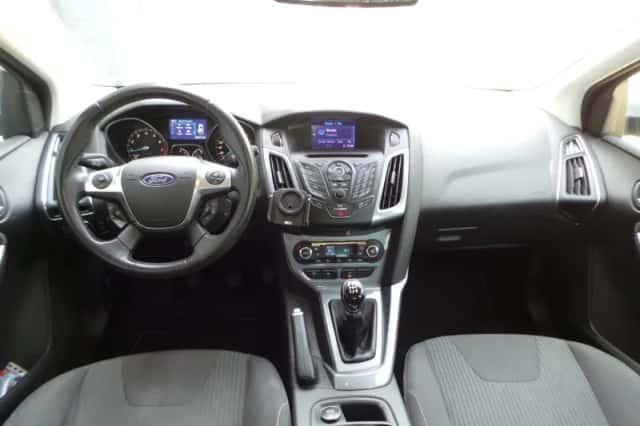 Ford Focus (2012) thumbnail 6
