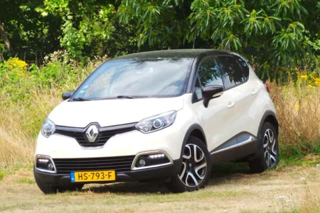 Renault Captur (2016) thumbnail 1