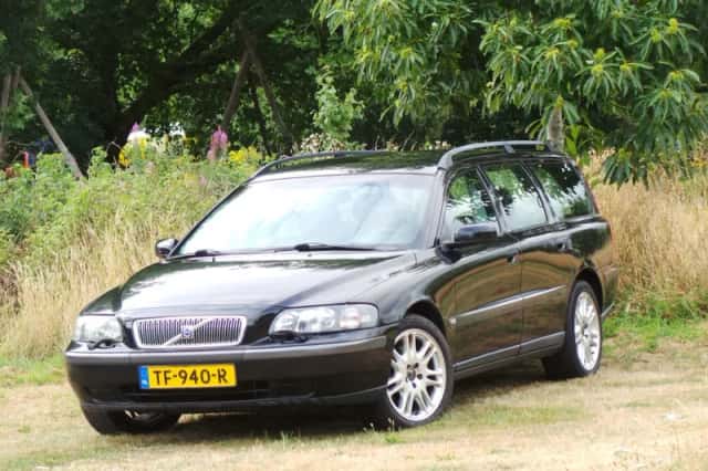 Volvo V70 (2003) thumbnail 1