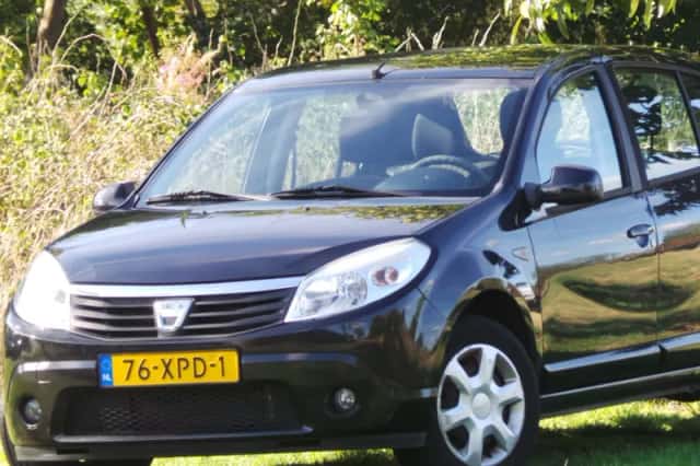 Dacia Sandero (2012) thumbnail 5