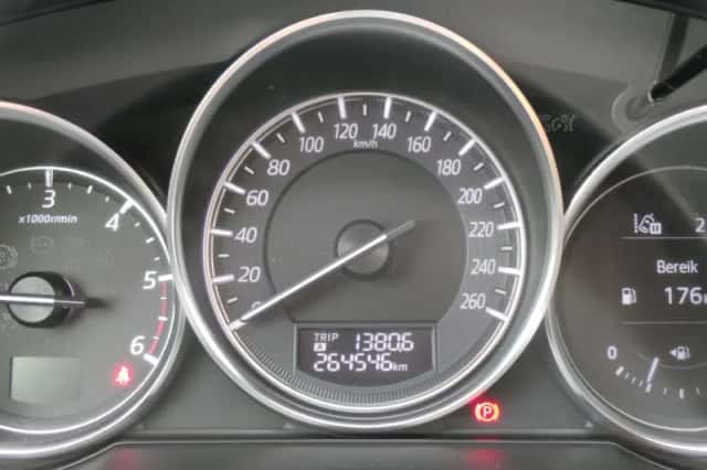 Mazda 6 (2015) thumbnail 3