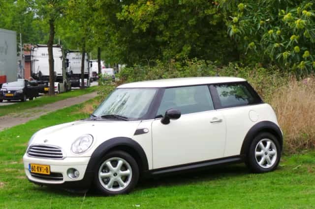 MINI One (2010) thumbnail 6