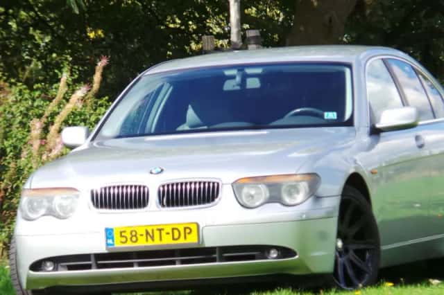 BMW 7-Serie (2002) thumbnail 4