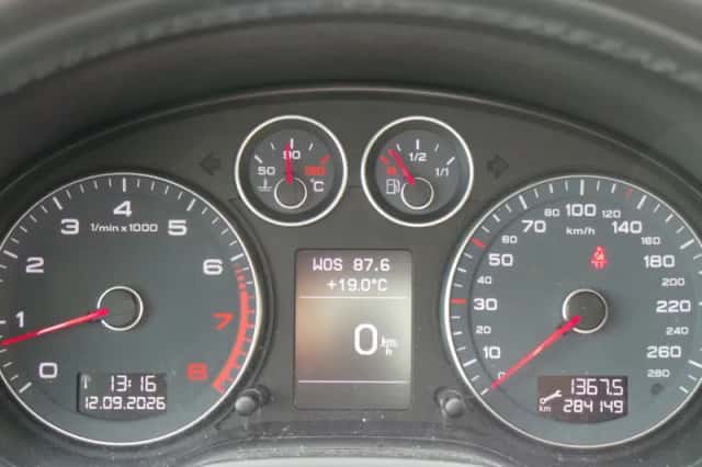 Audi A3 (2011) thumbnail 3