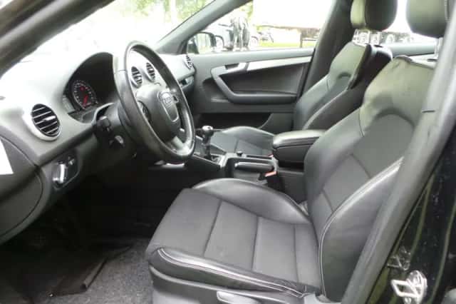 Audi A3 (2011) thumbnail 6