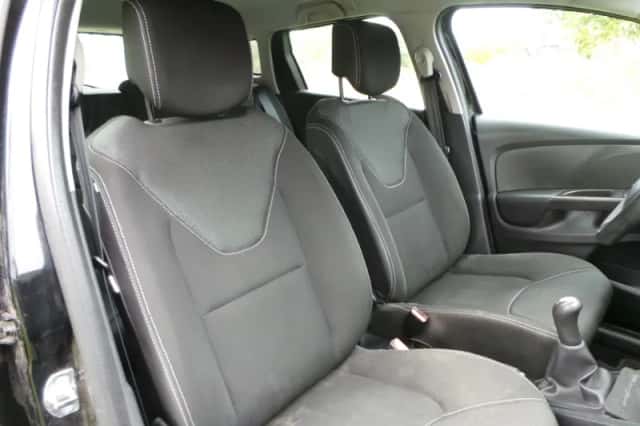 Renault Clio (2015) thumbnail 5