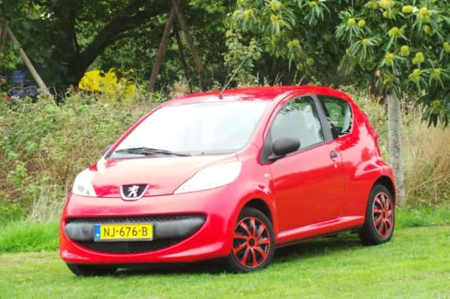 Peugeot 107 (2006) thumbnail 1