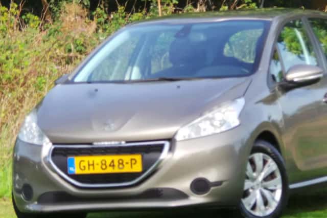 Peugeot 208 (2014) thumbnail 5