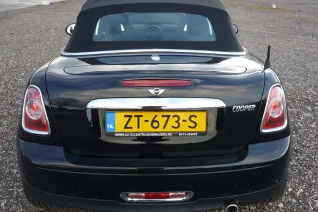MINI Roadster (2012) thumbnail 5