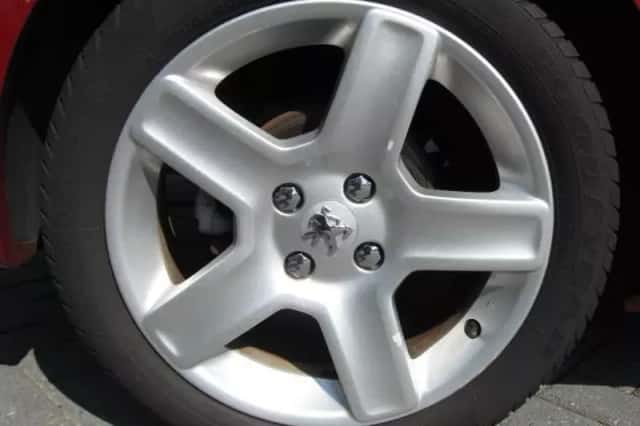 Peugeot 307 (2004) thumbnail 5