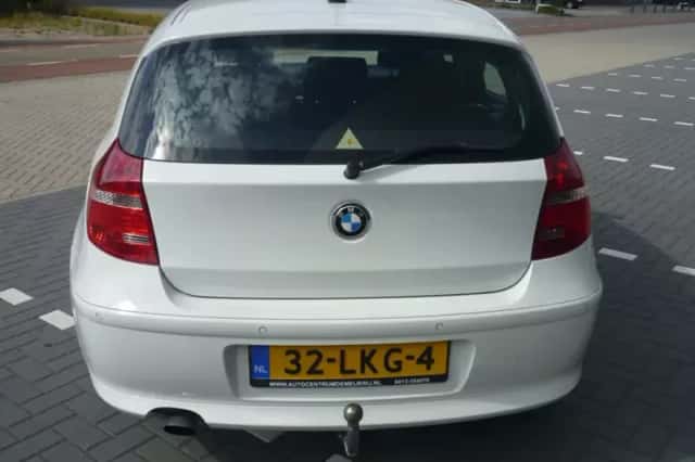 BMW 1-Serie (2010) thumbnail 4