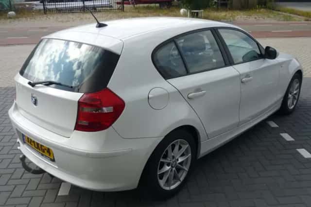 BMW 1-Serie (2010) thumbnail 5