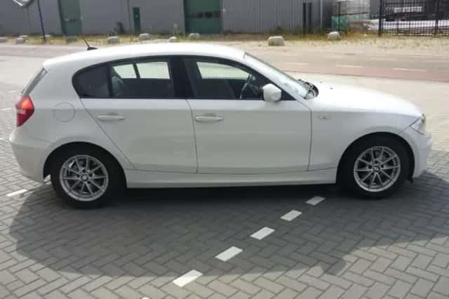 BMW 1-Serie (2010) thumbnail 6