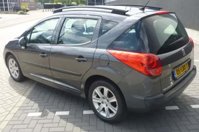 Peugeot 207 (2010) thumbnail 3