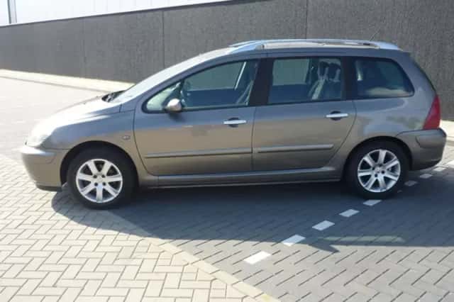 Peugeot 307 (2004) thumbnail 2