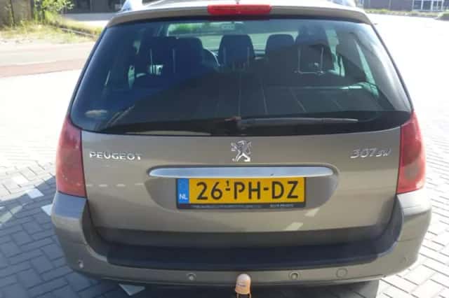 Peugeot 307 (2004) thumbnail 4