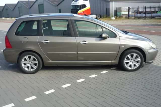 Peugeot 307 (2004) thumbnail 6