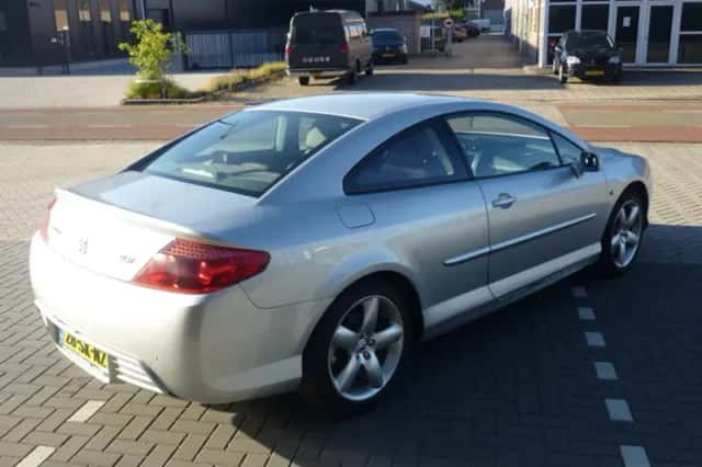 Peugeot 407 (2006) thumbnail 5