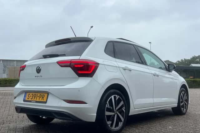 Volkswagen Polo (2023) thumbnail 4