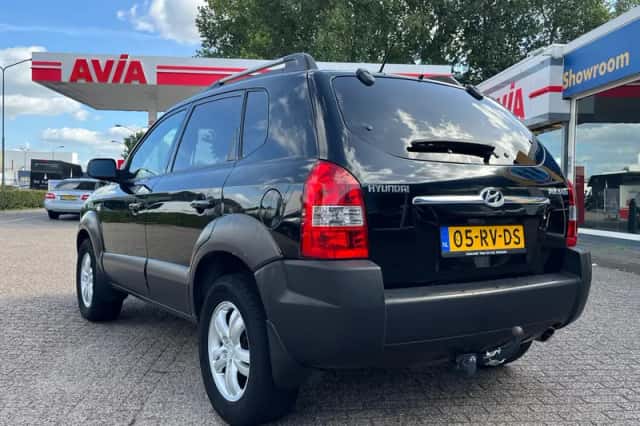 Hyundai Tucson (2005) thumbnail 4