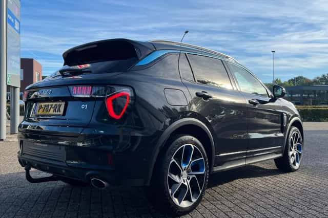 Lynk & Co 01 (2022) thumbnail 3