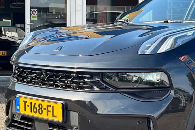 Lynk & Co 01 (2023) thumbnail 5