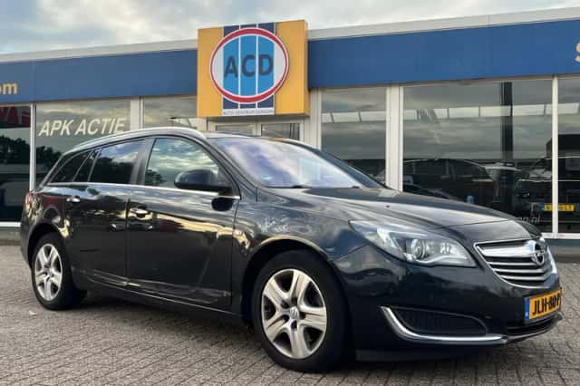Opel Insignia (2015) thumbnail 3