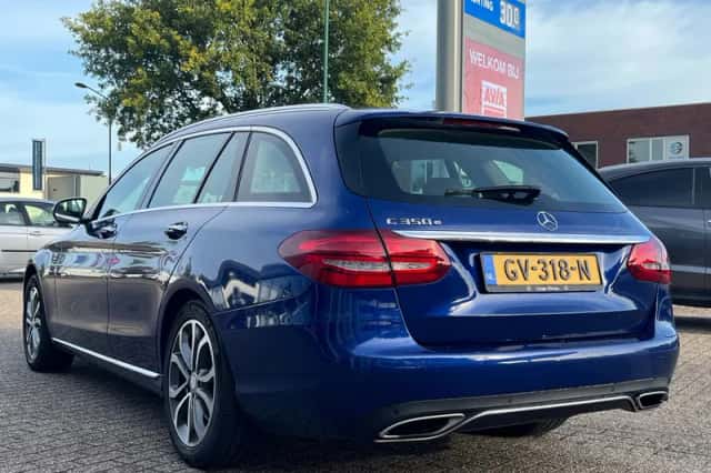Mercedes-Benz C-Klasse (2015) thumbnail 4
