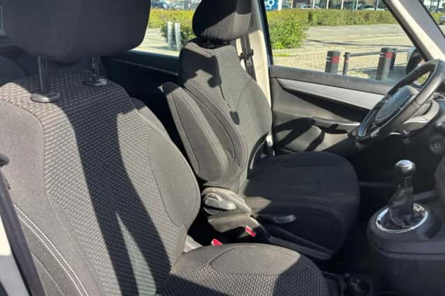 Citroën C4 Picasso (2010) thumbnail 6