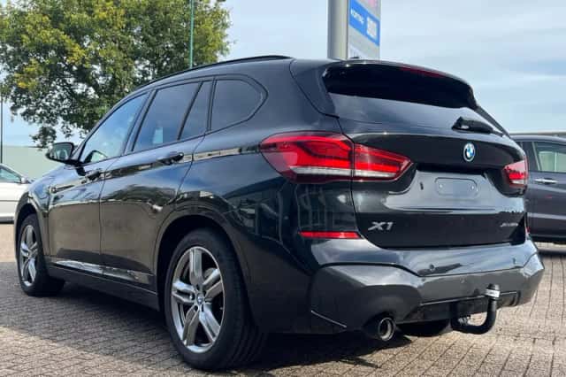 BMW X1 (2022) thumbnail 3