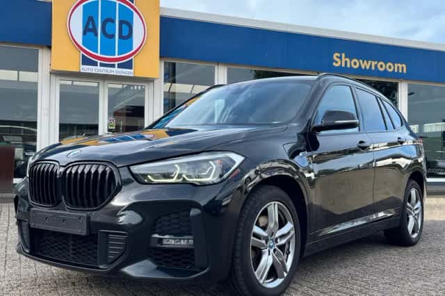 BMW X1 (2022) thumbnail 5