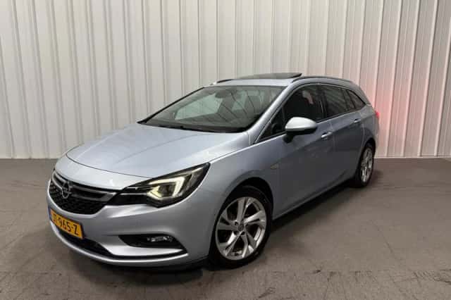 Opel Astra (2016) thumbnail 3