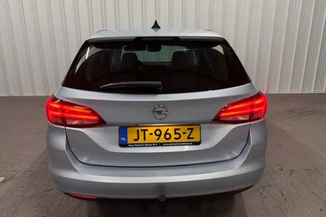 Opel Astra (2016) thumbnail 6