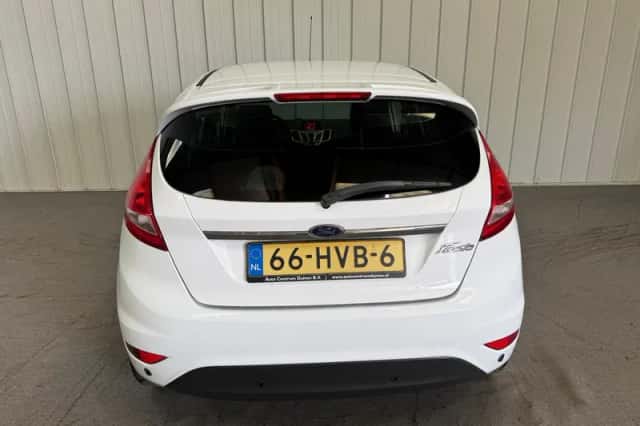 Ford Fiesta (2009) thumbnail 6
