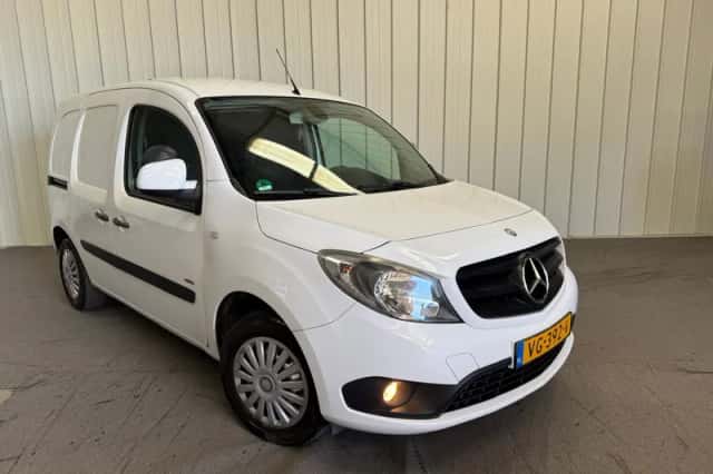 Mercedes-Benz Citan (2014) thumbnail 3