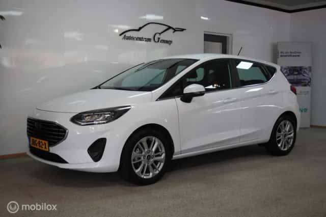 Ford Fiesta (2022) thumbnail 3