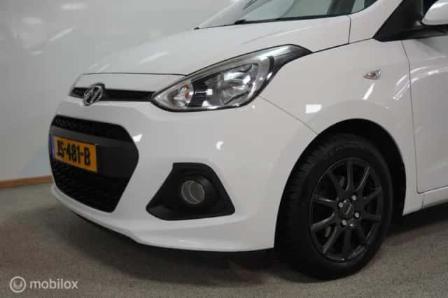 Hyundai i10 (2016) thumbnail 4